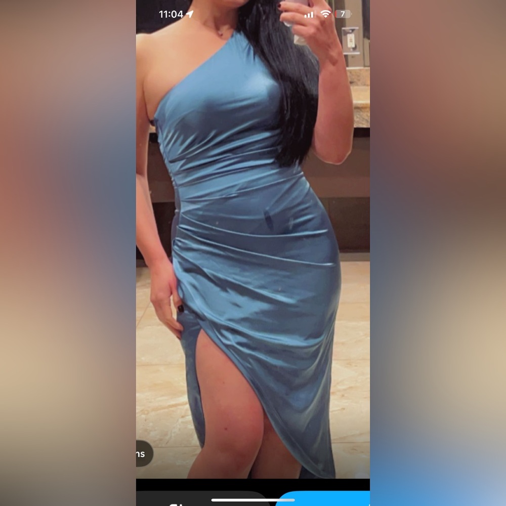 I got this dress from Nordstrom it’s brand name, but I have the tag